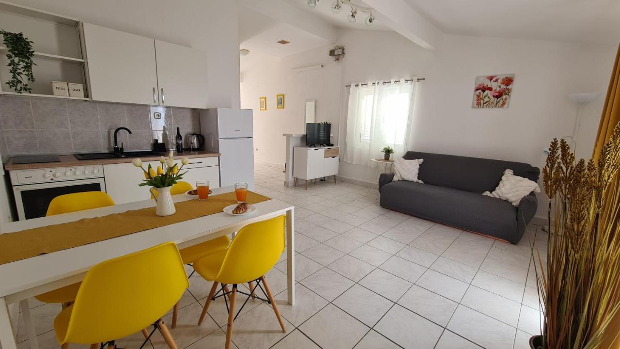 Apartment Tolj