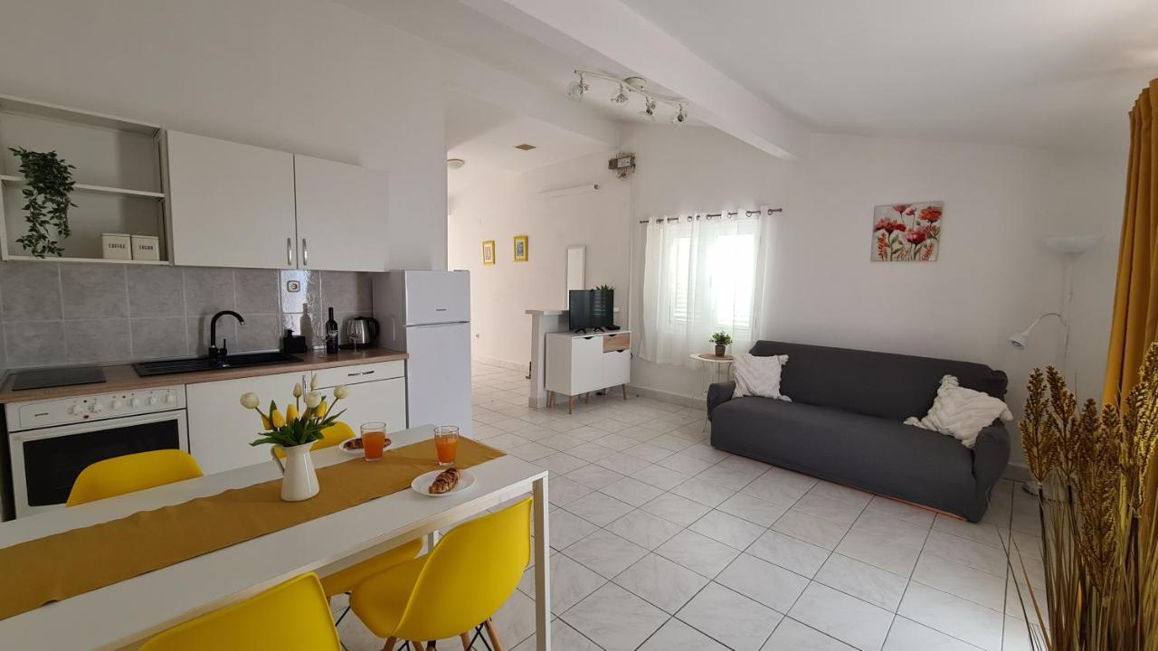 Apartment Tolj