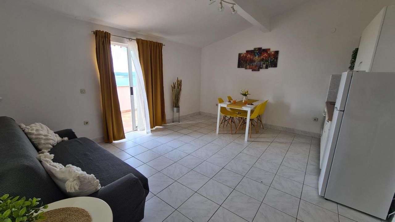 Apartment Tolj
