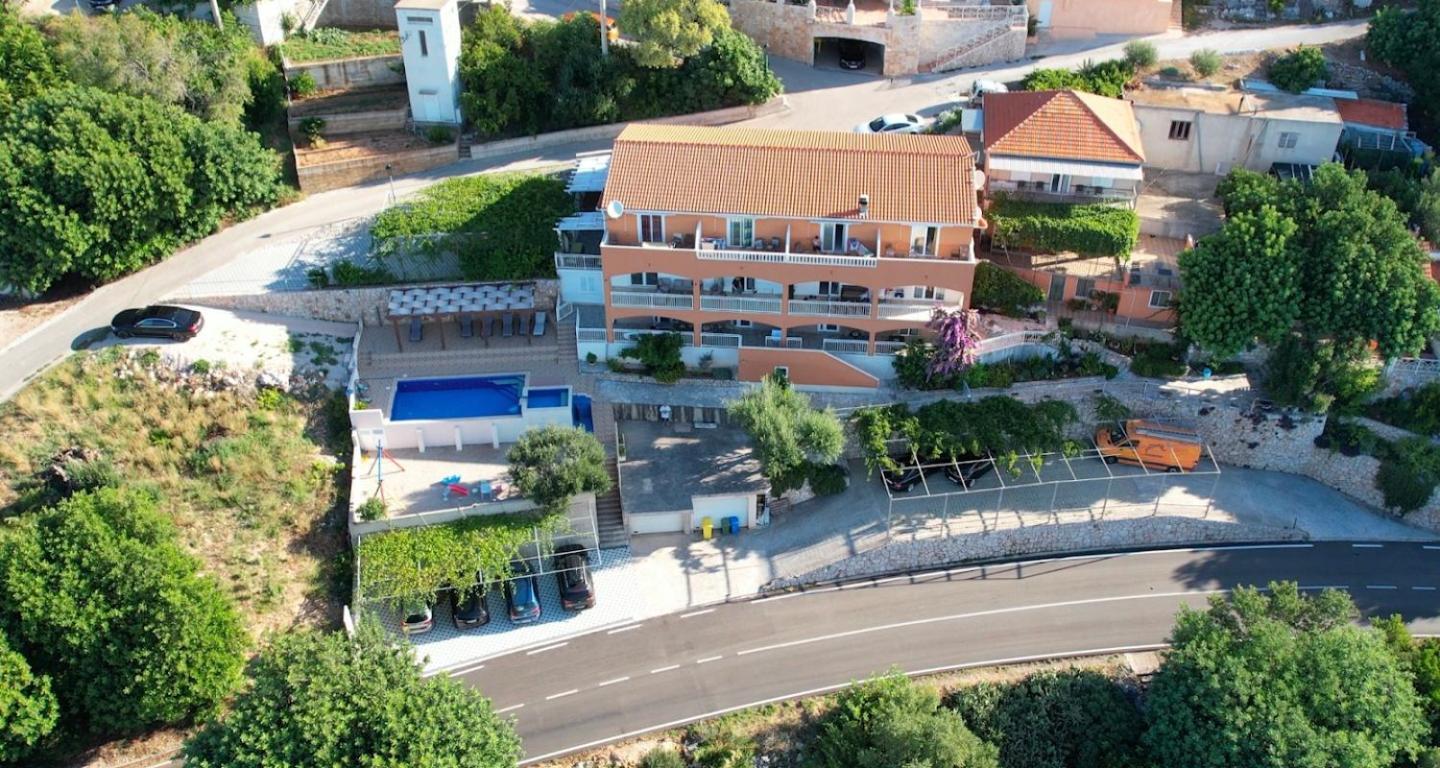 Apartment Tolj